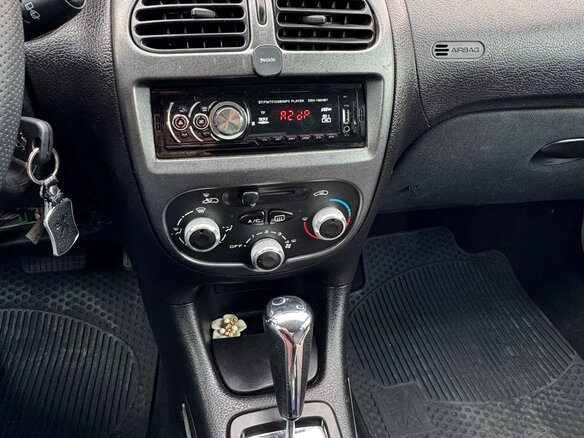 2005 Peugeot 206, серый, 250000 рублей - вид 9