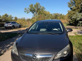 2011 Opel Astra J, серый, 750000 рублей, вид 1