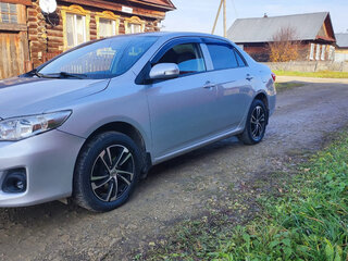 2012 Toyota Corolla X (E140, E150) Рестайлинг, серебристый, 1350000 рублей, вид 1