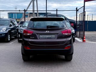 2014 Hyundai ix35 I Рестайлинг, коричневый, 1449990 рублей, вид 5