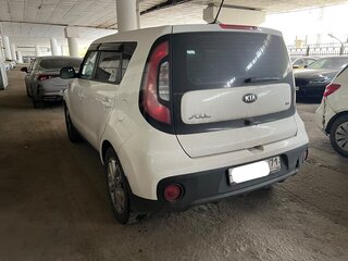 2018 Kia Soul II Рестайлинг, белый, 1200000 рублей, вид 5