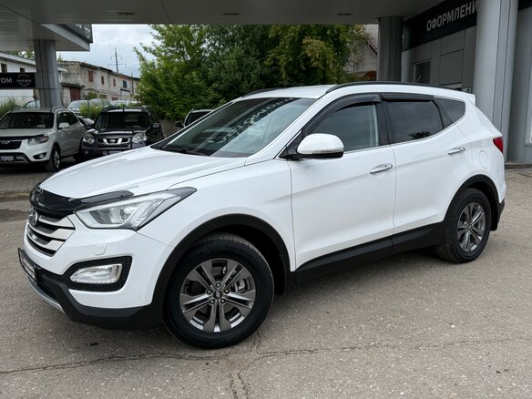 2014 Hyundai Santa Fe III, белый, 1720000 рублей - вид 2