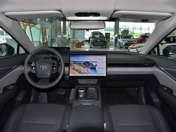 2026 Toyota bZ5 550, чёрный, 4181000 рублей - вид 6