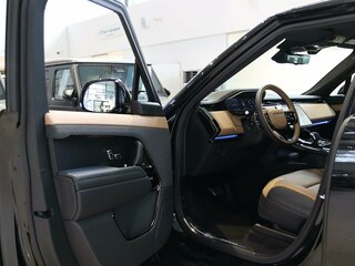 2025 Land Rover Range Rover Sport P400 MHEV III, чёрный, 16400000 рублей, вид 5