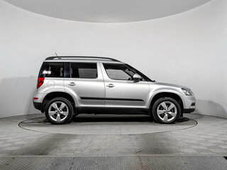 2017 Skoda Yeti I Рестайлинг, серебристый, 1450000 рублей, вид 4