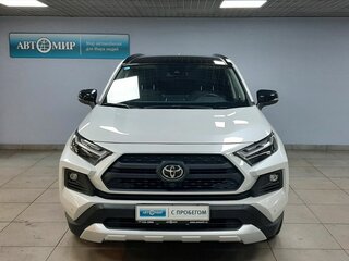2025 Toyota RAV4 V (XA50), белый, 3730000 рублей, вид 2