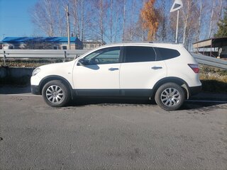 2010 Nissan Qashqai+2 I Рестайлинг, белый, 855000 рублей, вид 2