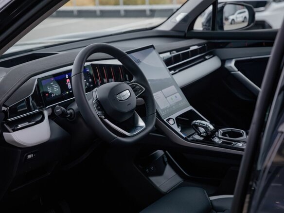 2026 Geely Atlas II, чёрный, 3449990 рублей - вид 24