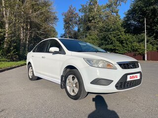 2011 Ford Focus II Рестайлинг, белый, 650000 рублей, вид 3