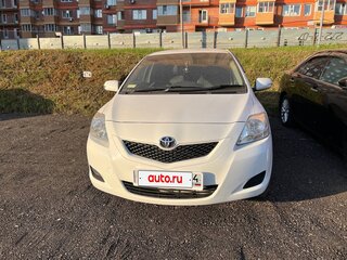2010 Toyota Belta I, белый, 600000 рублей, вид 2