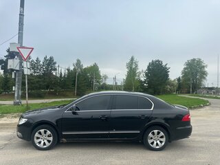 2011 Skoda Superb DSG II, чёрный, 700000 рублей, вид 1