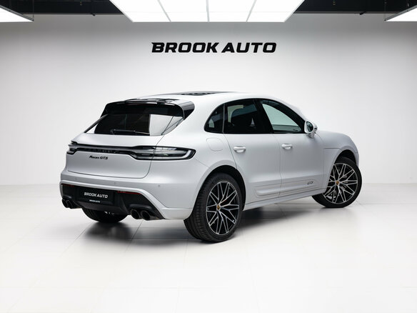2022 Porsche Macan GTS I Рестайлинг 2, белый, 8790000 рублей - вид 3