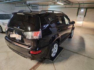 2010 Mitsubishi Outlander II Рестайлинг, чёрный, 999999 рублей, вид 4
