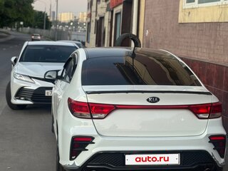 2019 Kia Rio IV, белый, 950000 рублей, вид 4