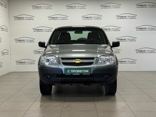 2016 Chevrolet Niva I Рестайлинг, серый, 794000 рублей, вид 3
