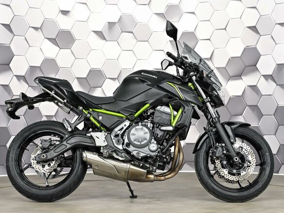 2017 Kawasaki Z 650, чёрный, 727000 рублей - вид 2