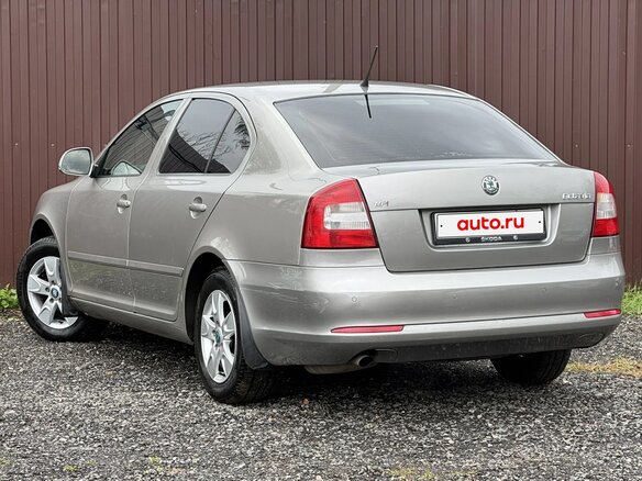 2011 Skoda Octavia II (A5) Рестайлинг, серый, 648000 рублей - вид 3