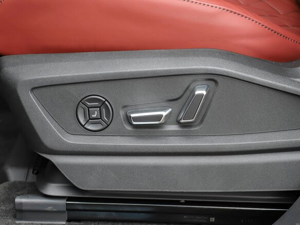 2026 Audi Q6 45 TFSI, чёрный, 5990000 рублей - вид 6