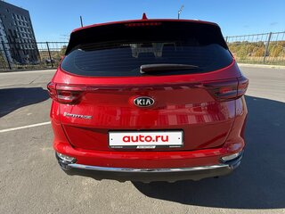 2020 Kia Sportage IV Рестайлинг, красный, 2150000 рублей, вид 2