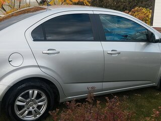 2013 Chevrolet Aveo II, серебристый, 800000 рублей, вид 4