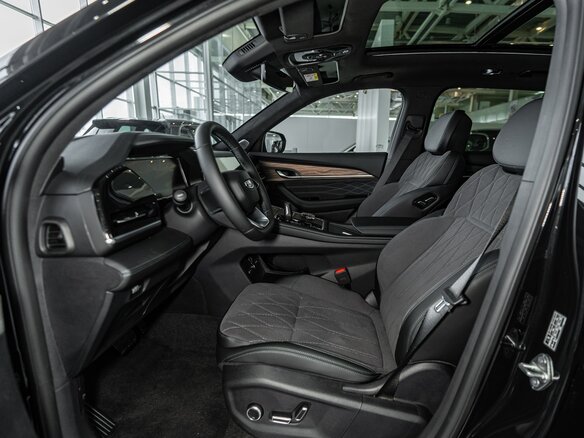 2026 Geely Monjaro I, чёрный, 4954990 рублей - вид 7