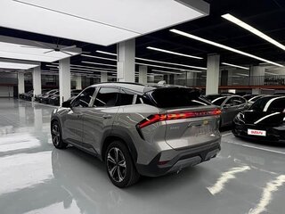 2025 Geely Galaxy L7 19.09 kWh, серебристый, 3023033 рублей, вид 4