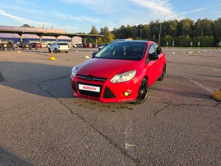 2012 Ford Focus III, красный, 680000 рублей, вид 2
