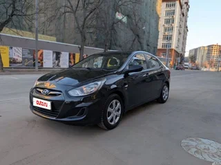 2013 Hyundai Solaris I, чёрный, 740000 рублей, вид 1