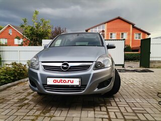 2011 Opel Zafira B Рестайлинг, серебристый, 760000 рублей, вид 1