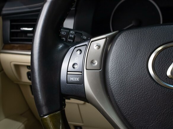 2014 Lexus ES 250 VI, коричневый, 1799000 рублей - вид 12