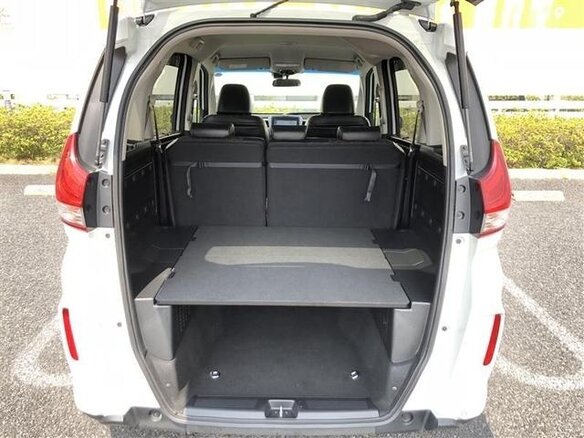 2023 Honda Freed+ II Рестайлинг, белый, 1287000 рублей - вид 19