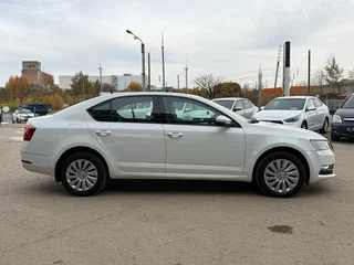 2020 Skoda Octavia III (A7) Рестайлинг, белый, 1870000 рублей, вид 5