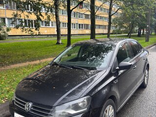 2017 Volkswagen Polo V Рестайлинг, чёрный, 660000 рублей, вид 1