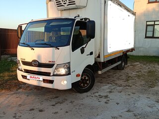2017 Hino Series 300 (Dutro), белый, 1799000 рублей, вид 3