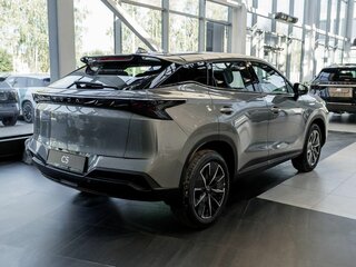 2026 Omoda C5 II, серый, 2751210 рублей, вид 5