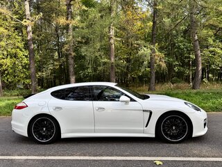2012 Porsche Panamera 4 I, белый, 2999999 рублей, вид 4