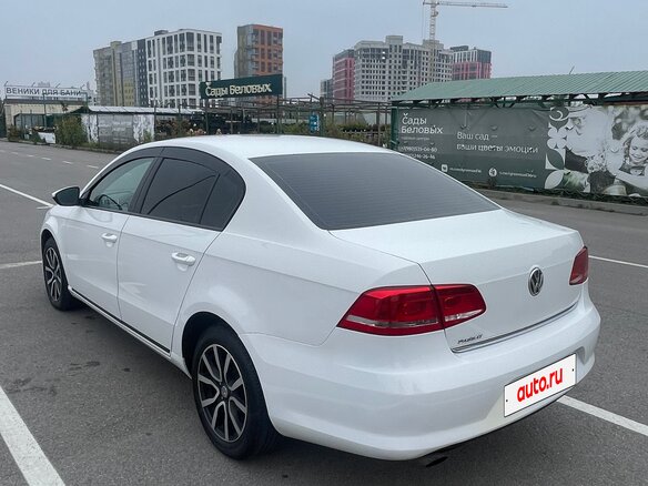 2012 Volkswagen Passat B7, белый, 940000 рублей - вид 6