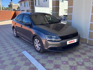 2010 Volkswagen Jetta VI, серый, 700000 рублей, вид 2