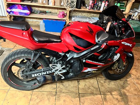 2001 Honda CBR 600F, красный, 320000 рублей, вид 5