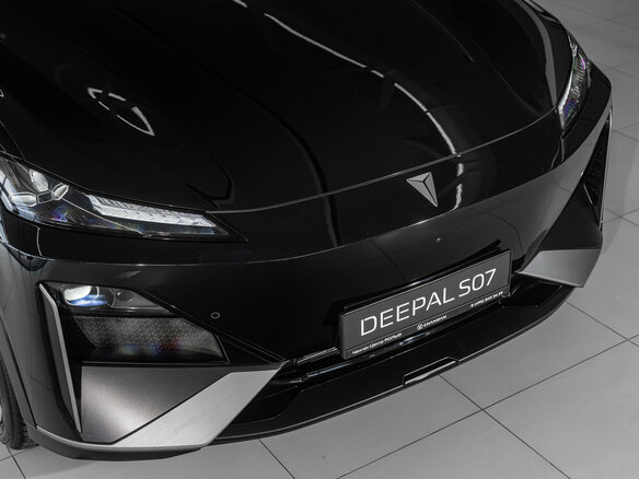 2025 Changan Deepal S07 31.73 kWh I, чёрный, 5289900 рублей - вид 9