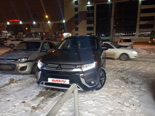 2020 Mitsubishi Outlander III Рестайлинг 3, серый, 2200000 рублей, вид 4