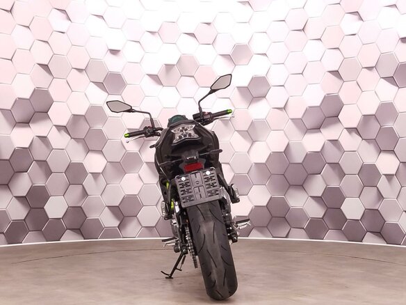 2019 Kawasaki Z 650, чёрный - вид 5