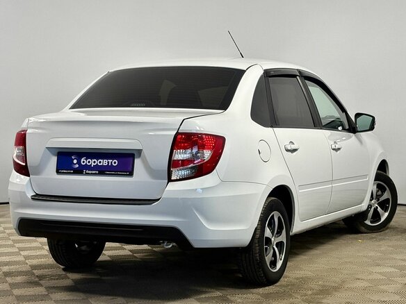 2023 Lada (ВАЗ) Granta I Рестайлинг, белый, 850000 рублей - вид 5
