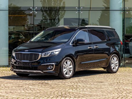 2017 Kia Carnival III, чёрный, 2065000 рублей, вид 1