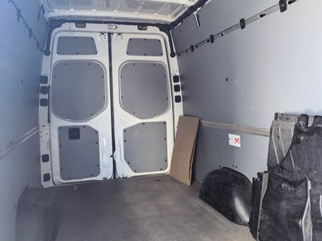 2021 Mercedes-Benz Sprinter, белый, 5500000 рублей, вид 4