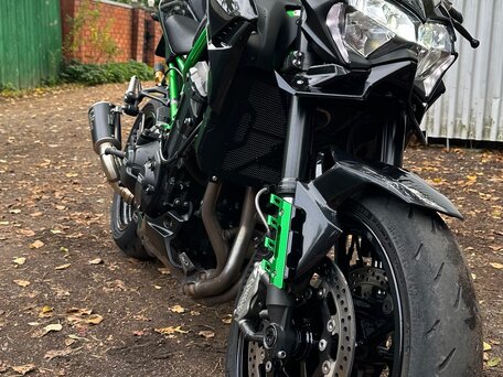 2022 Kawasaki Z 900, чёрный, 1200000 рублей, вид 1