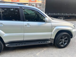 2008 Toyota Land Cruiser Prado 4-speed 120 Series Рестайлинг, серый, 1650000 рублей, вид 3