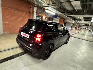 2021 Mini Hatch Cooper S III (F55/F56) Рестайлинг 2, чёрный, 3500000 рублей, вид 5