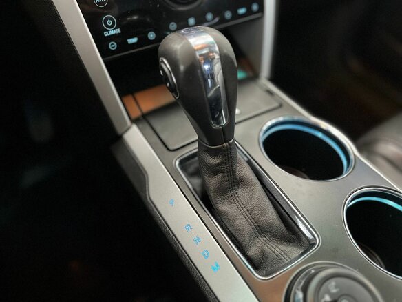 2013 Ford Explorer V, чёрный - вид 18