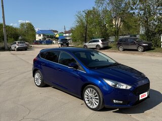 2015 Ford Focus III Рестайлинг, синий, 999999 рублей, вид 1